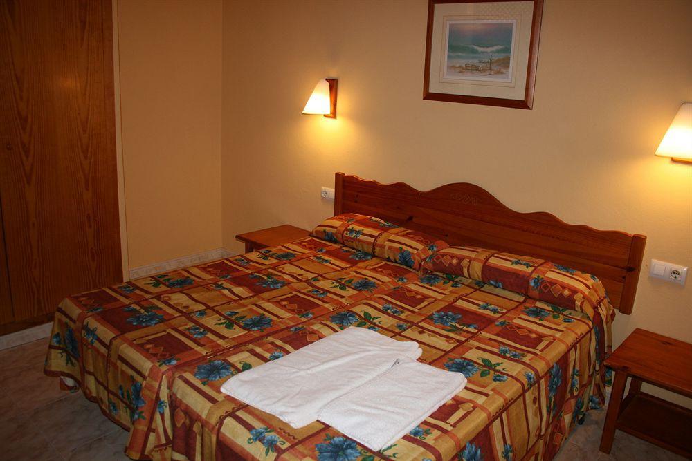 Apartamentos Moon Dreams Cabo De Banos 卡拉恩·布拉内斯 客房 照片