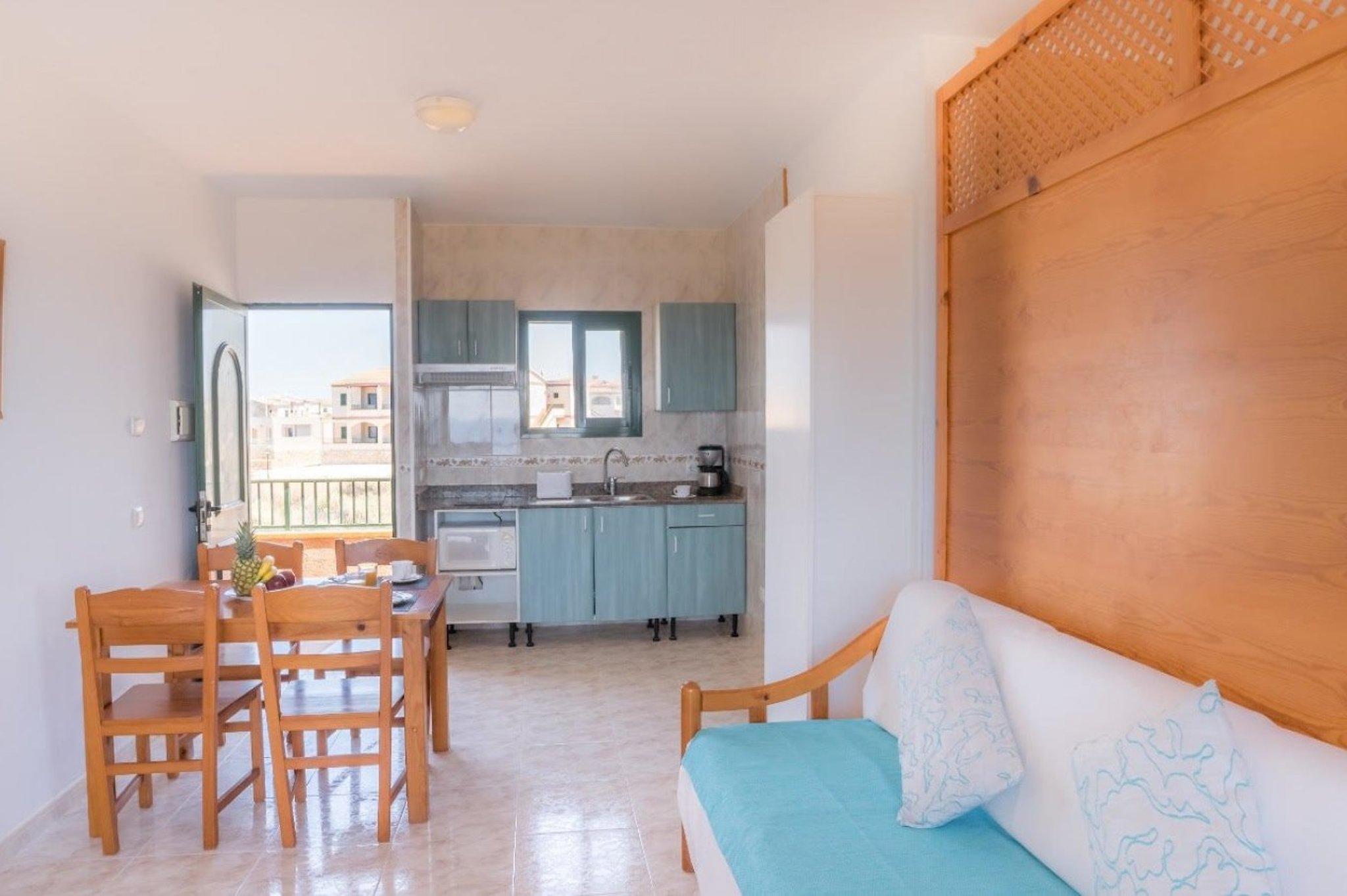 Apartamentos Cabo De Banos By Mij 卡拉恩·布拉内斯 外观 照片