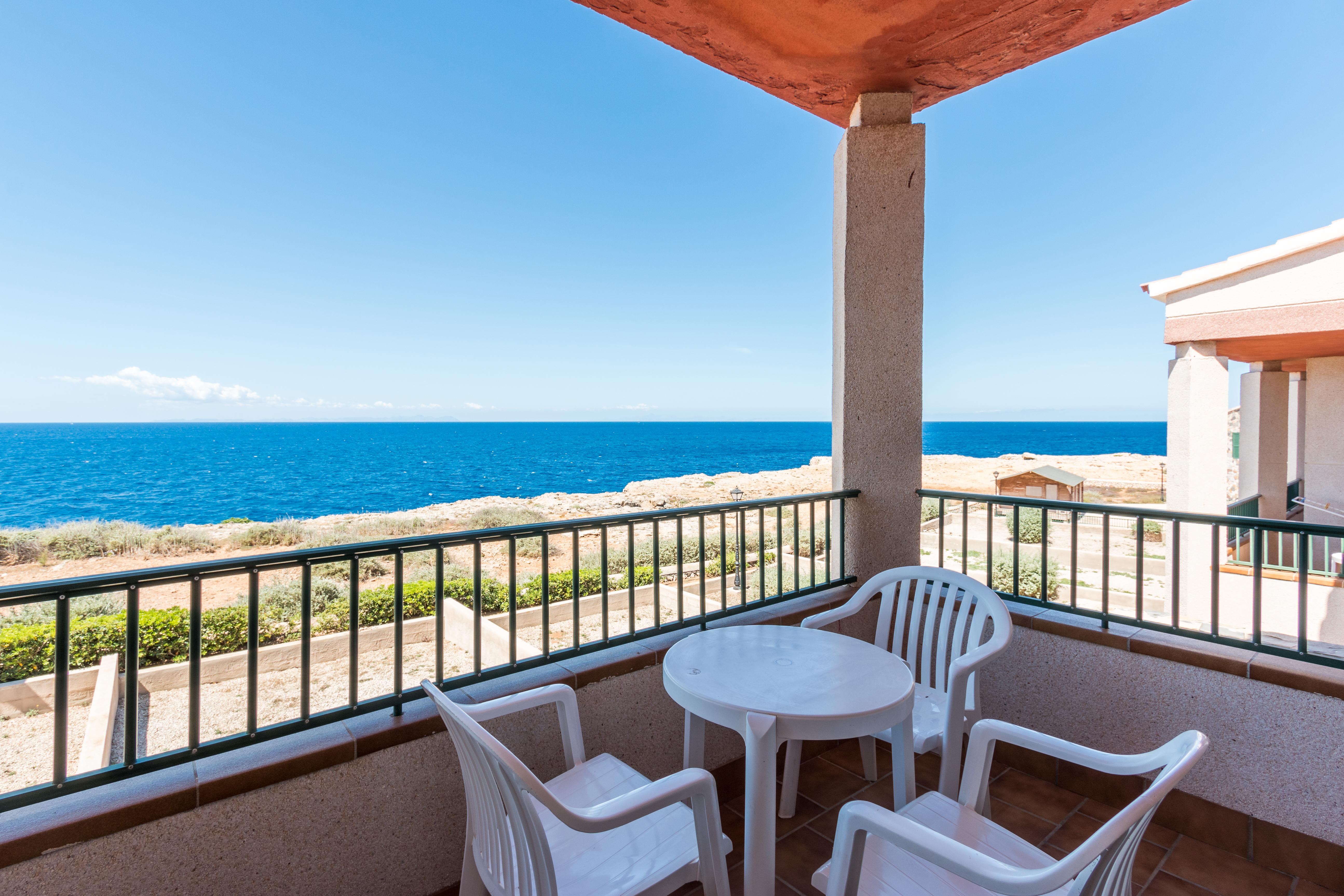 Apartamentos Moon Dreams Cabo De Banos 卡拉恩·布拉内斯 外观 照片